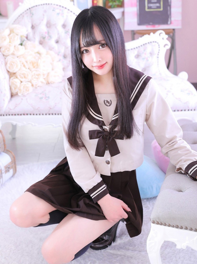 ももか（デザインプリズム新宿）