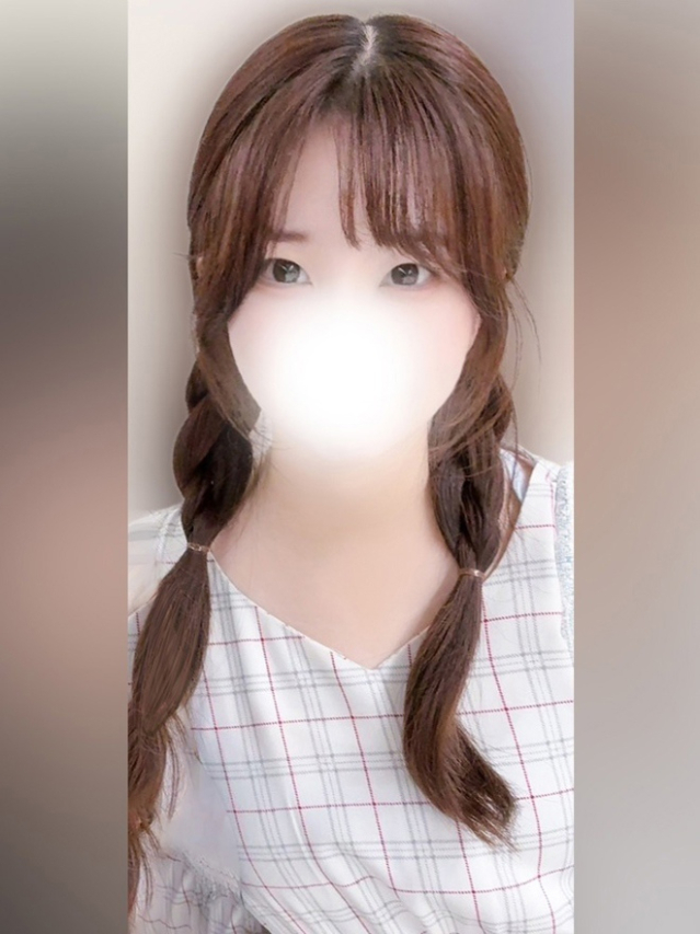 ひな（デザインプリズム新宿）