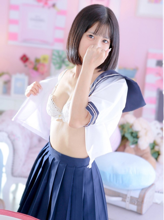 あおい（デザインプリズム新宿）