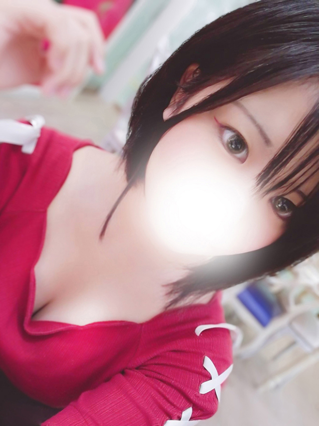 あいな（デザインプリズム新宿）