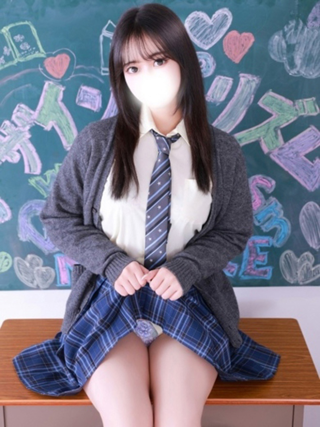 えりな（デザインプリズム新宿）