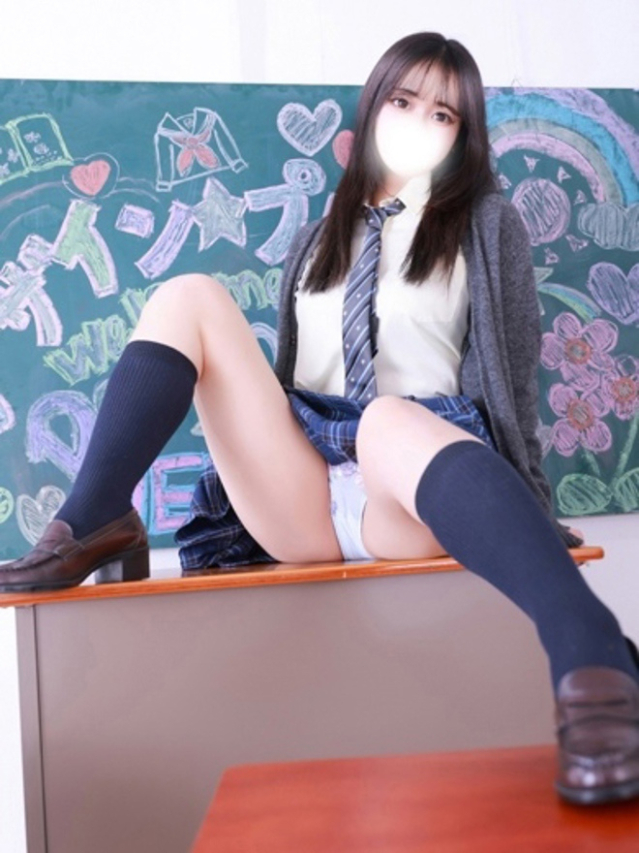 えりな（デザインプリズム新宿）