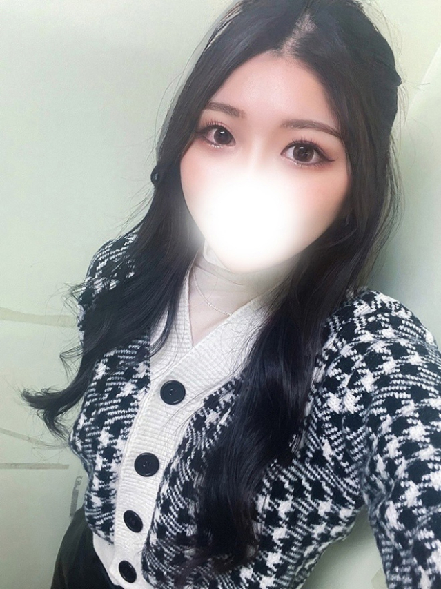 かりな（デザインプリズム新宿）