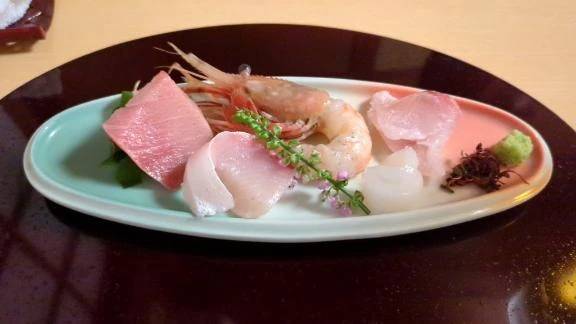 うん