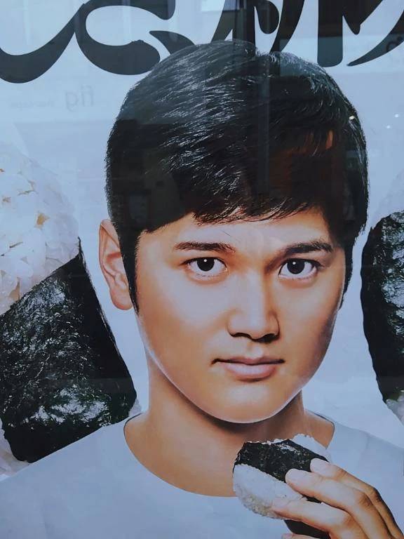 🍞食パンの『みみ』を油で揚げたおやつ🍞小学生の🎒頃おかあさんが作ってくれたなぁ〜🎒