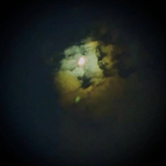 束の間の🌓
