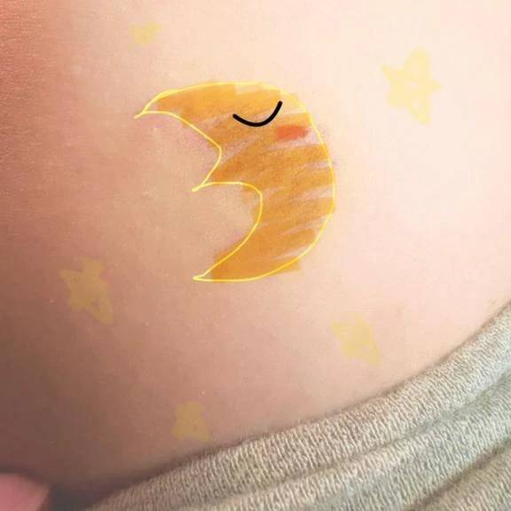 足に三日月🌙