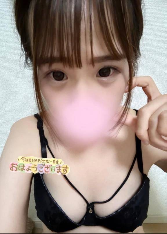 黒咲せな（e女商事 池袋オフィス）