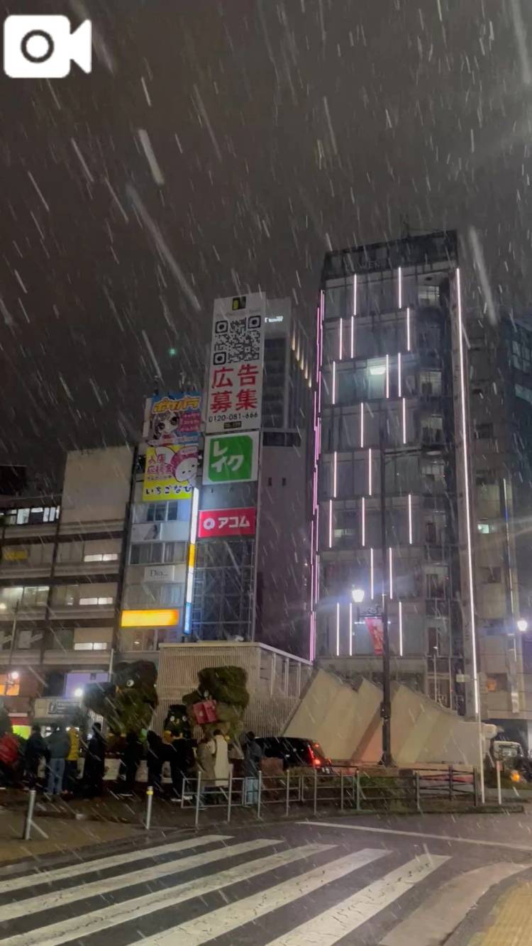 相澤りな（e女商事 池袋オフィス）