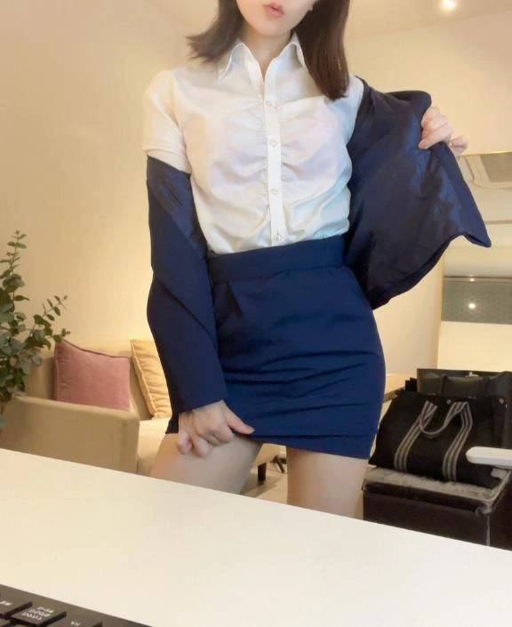 本日出社🐥