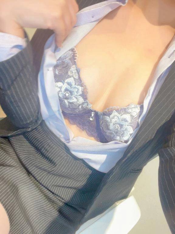 出社！👩🏻‍💼🧳💕