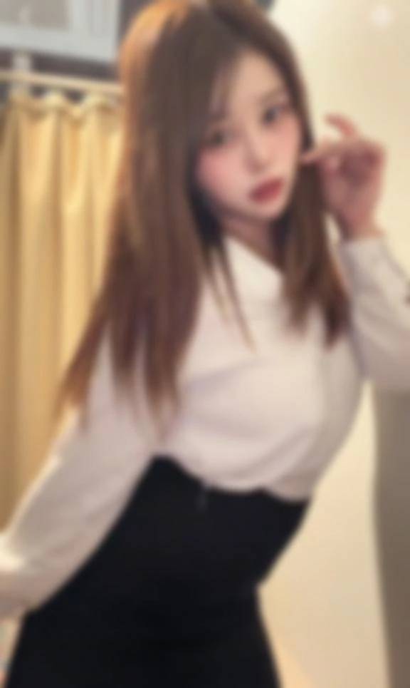 ムチムチ美少女…🩷