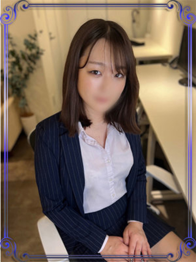 真島ゆか（e女商事 池袋オフィス）