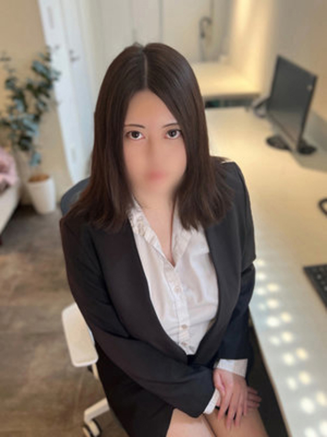 藤川あや（e女商事 池袋オフィス）