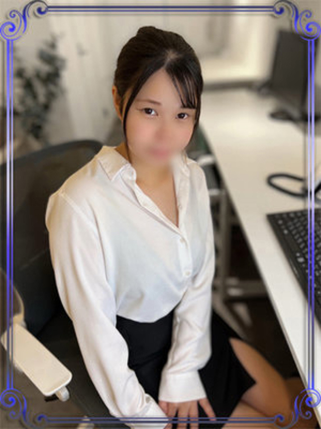 夏目ひめか（e女商事 池袋オフィス）