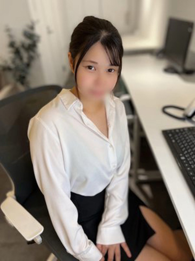 夏目ひめか（e女商事 池袋オフィス）