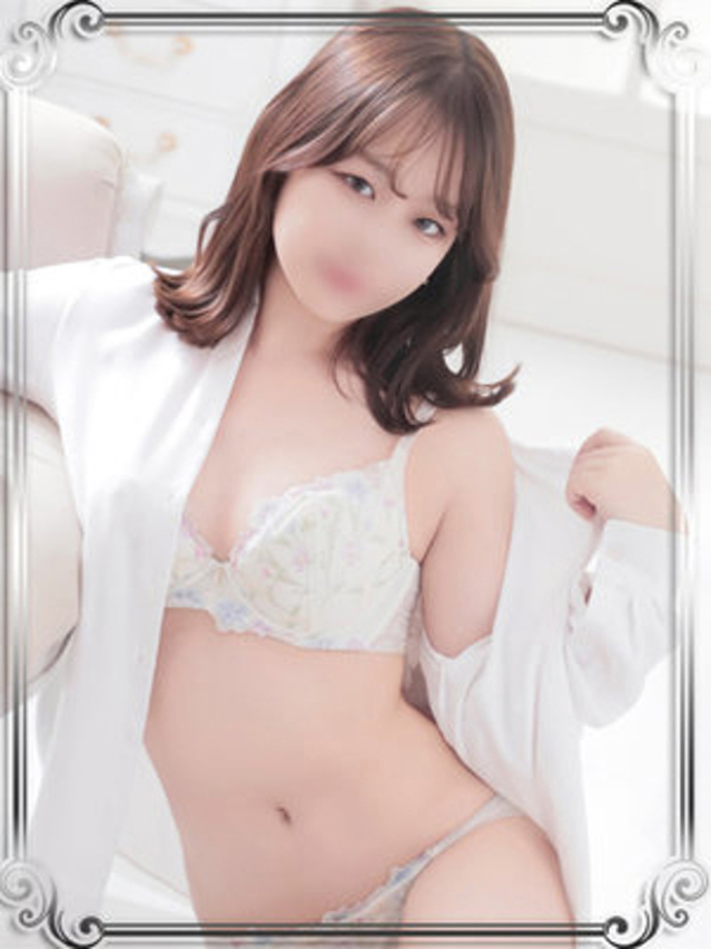 真島ゆか（e女商事 池袋オフィス）