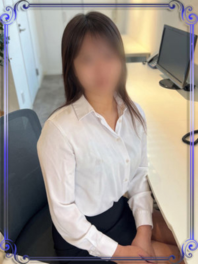 武田れな（e女商事 池袋オフィス）