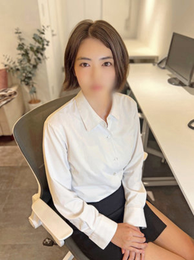 小島もこ（e女商事 池袋オフィス）