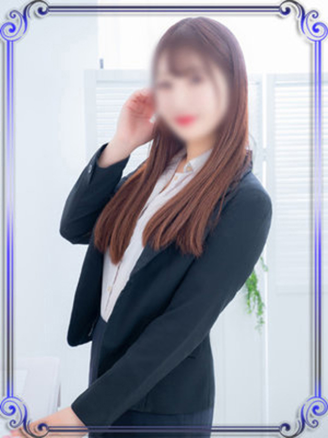 花宮もか（e女商事 池袋オフィス）