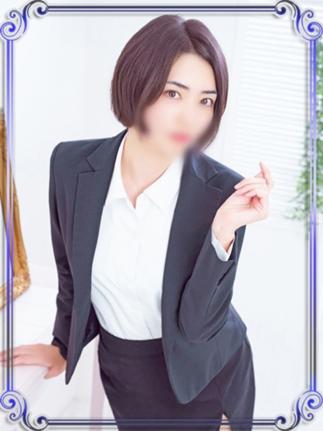 小島もこ（e女商事 池袋オフィス）