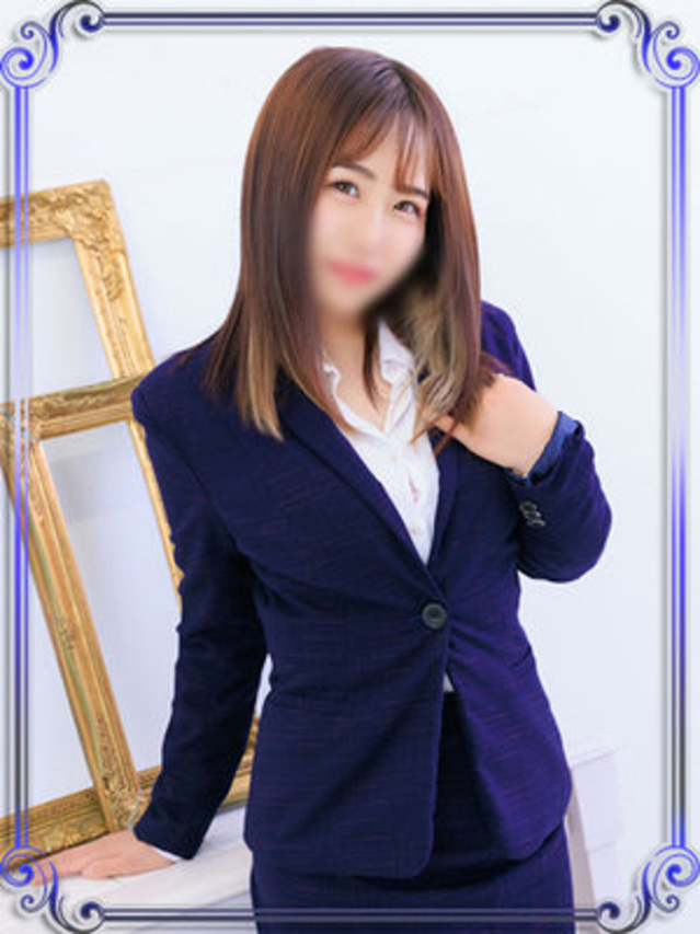 黒咲せな（e女商事 池袋オフィス）