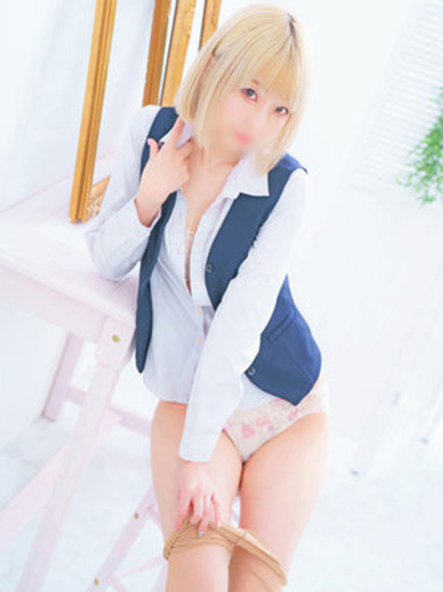 柳ひかる（e女商事 池袋オフィス）