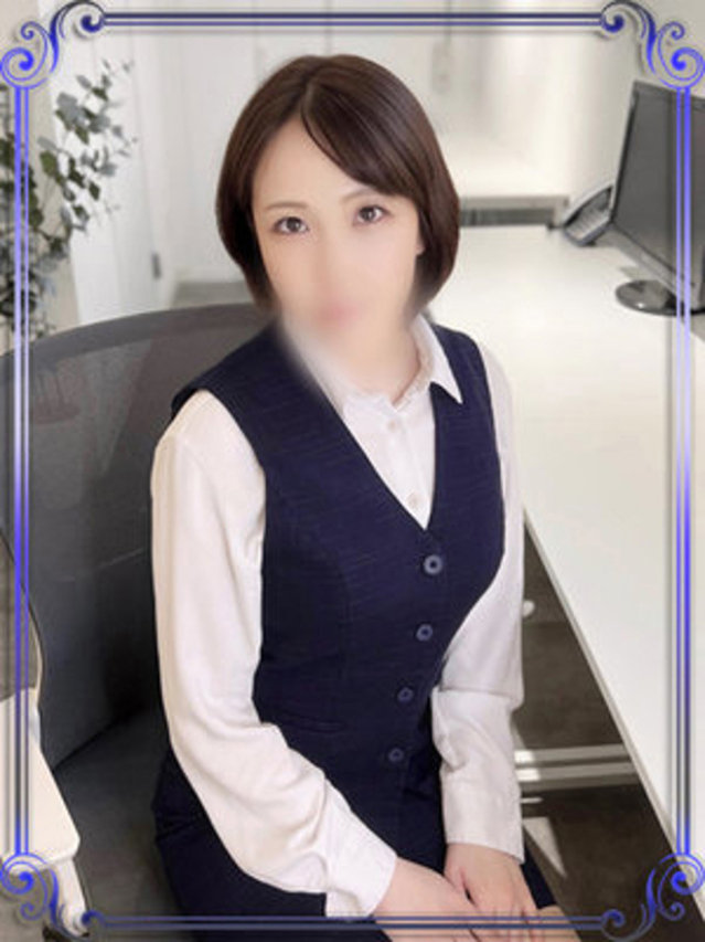 早瀬えりか（e女商事 池袋オフィス）