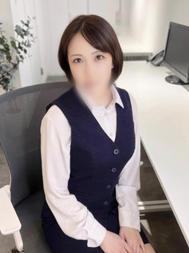 早瀬えりか（e女商事 池袋オフィス）