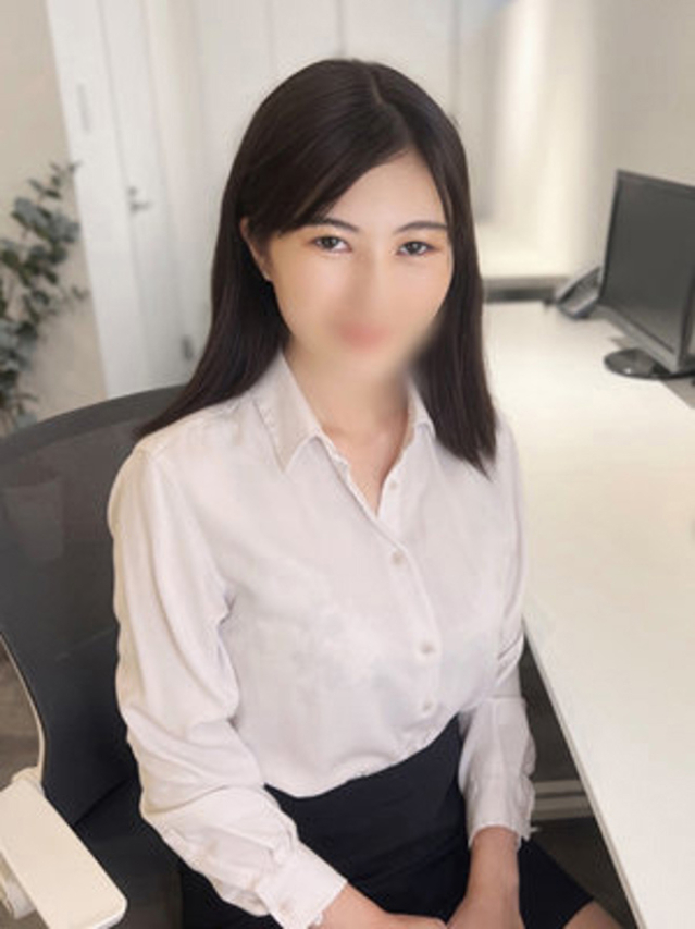 桜沢さき（e女商事 池袋オフィス）