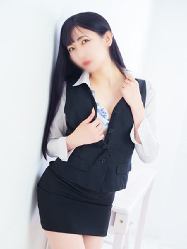 上田あいか(e女商事 池袋オフィス)