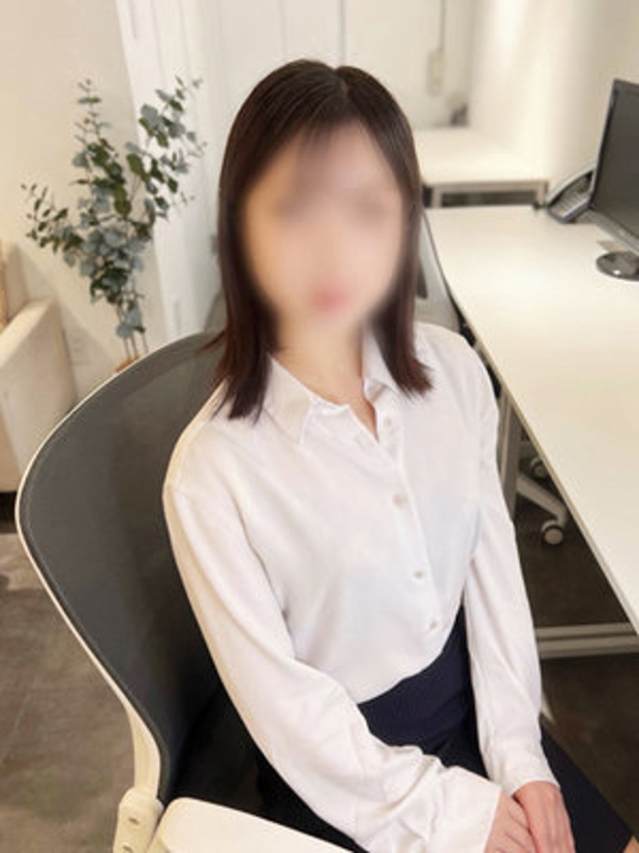 斉藤あかり（e女商事 池袋オフィス）
