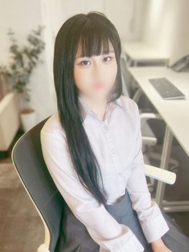 森あみ(e女商事 池袋オフィス)