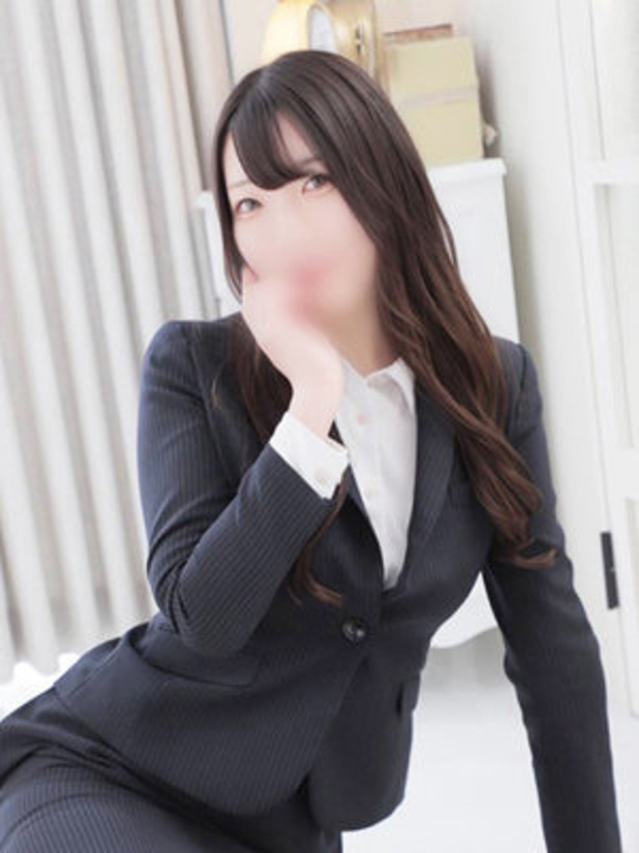 藤崎みりあ（e女商事 池袋オフィス）