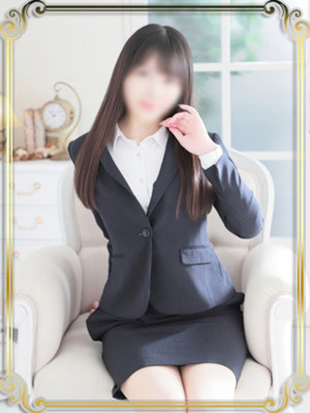 月城みれい（e女商事 池袋オフィス）