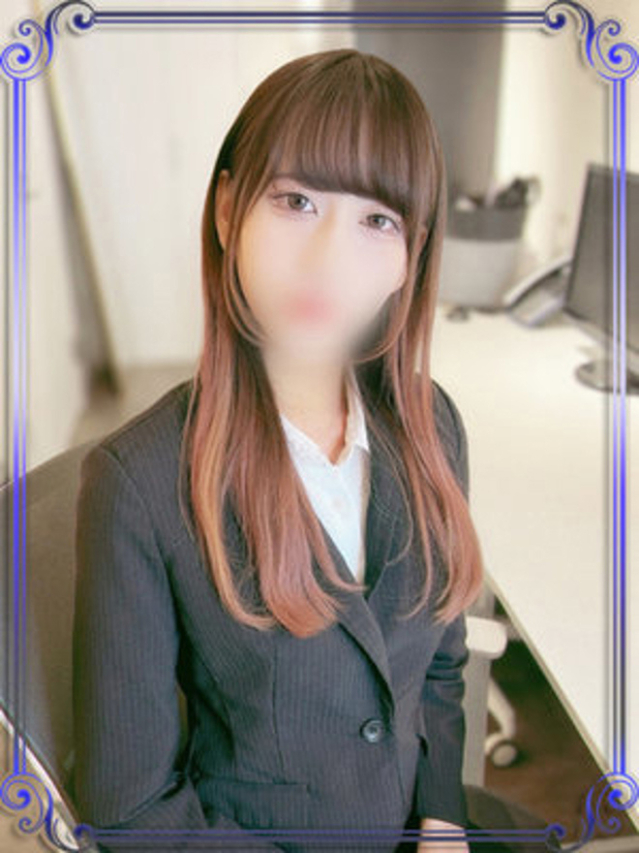 櫻井まお（e女商事 池袋オフィス）