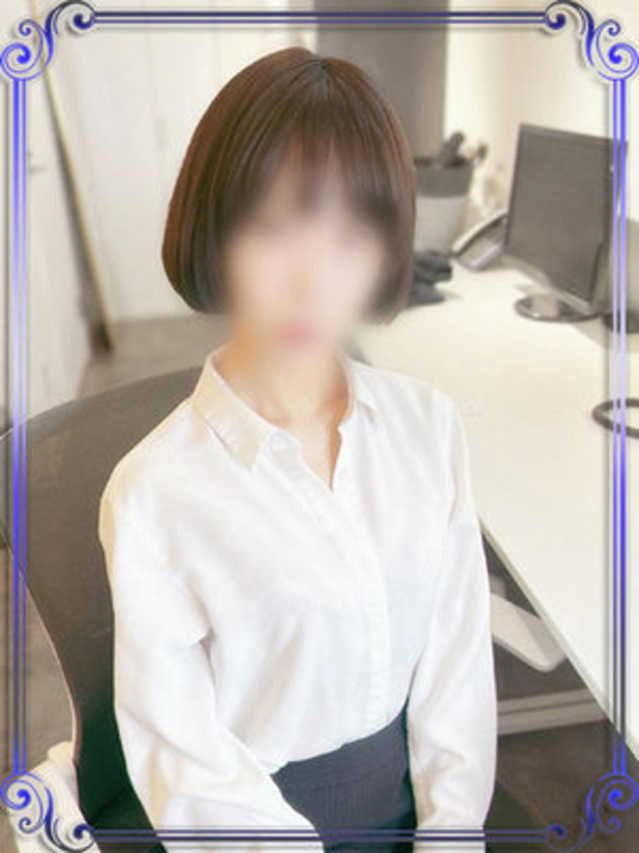 朝倉はるね（e女商事 池袋オフィス）