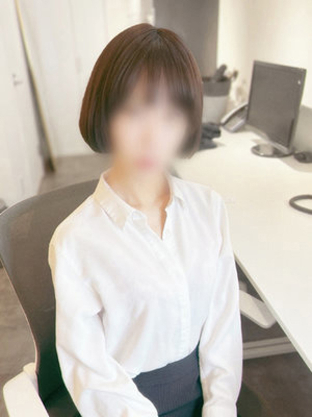 朝倉はるね（e女商事 池袋オフィス）