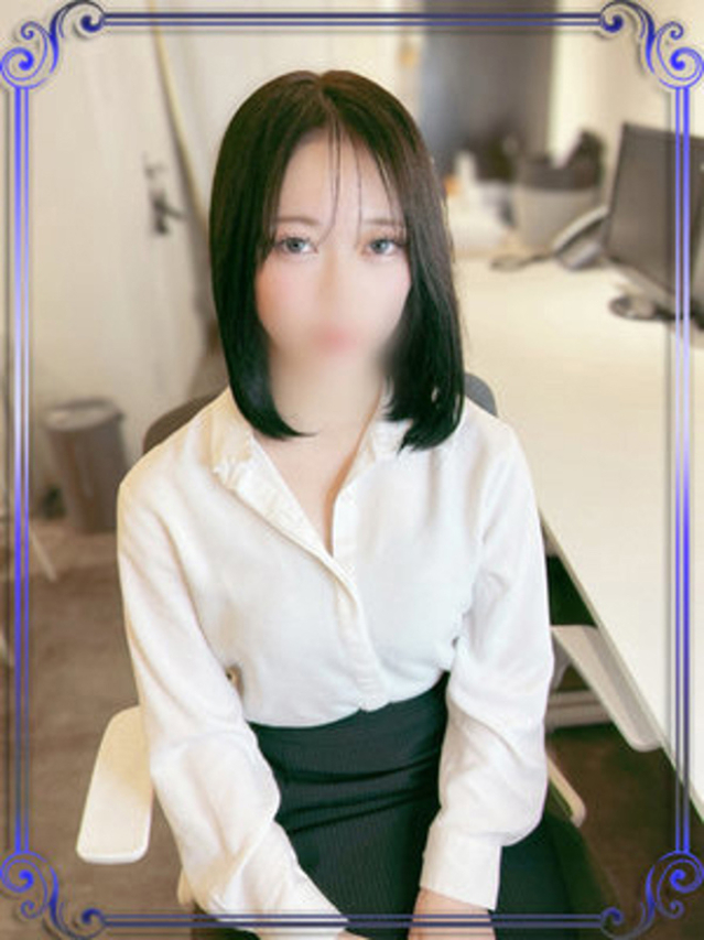 湊崎さな（e女商事 池袋オフィス）