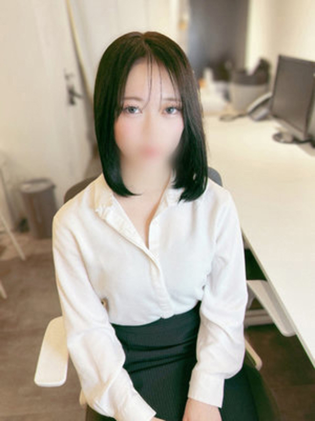 湊崎さな（e女商事 池袋オフィス）