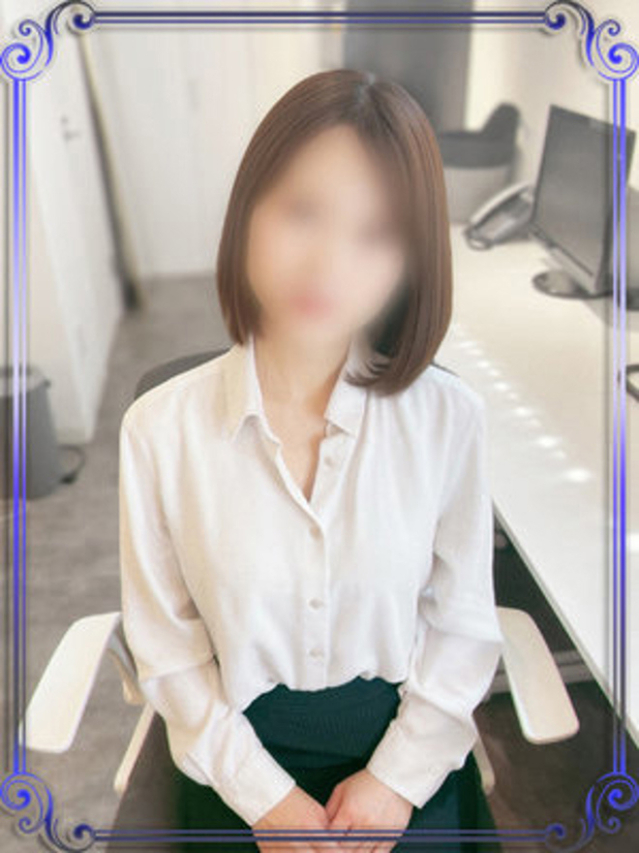 白石あい（e女商事 池袋オフィス）