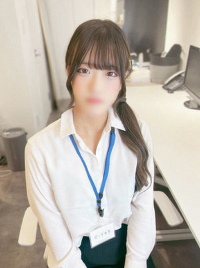 浅倉えま（e女商事 池袋オフィス）