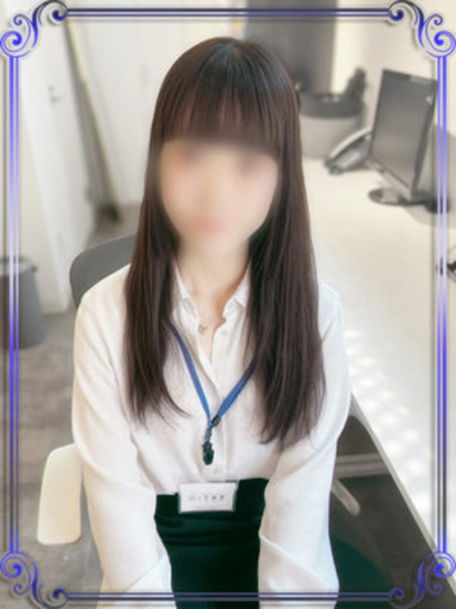 冴島すず（e女商事 池袋オフィス）