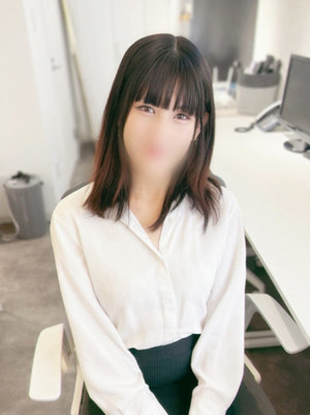 桜井もも(e女商事 池袋オフィス)