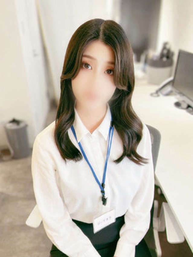 神崎れい（e女商事 池袋オフィス）