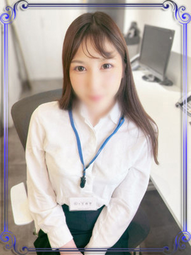 橘まどか（e女商事 池袋オフィス）