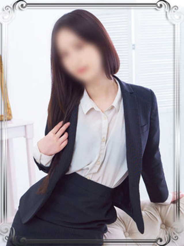 早乙女しのぶ（e女商事 池袋オフィス）