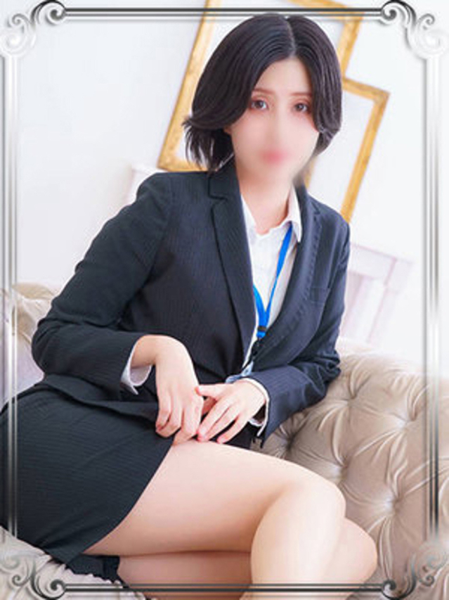 神崎れい（e女商事 池袋オフィス）