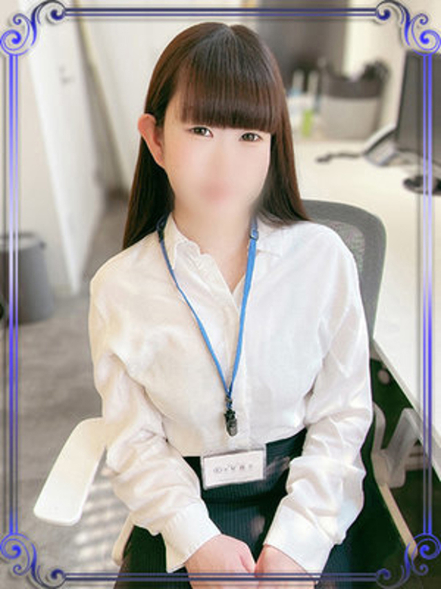 篠宮ひより(e女商事 池袋オフィス)