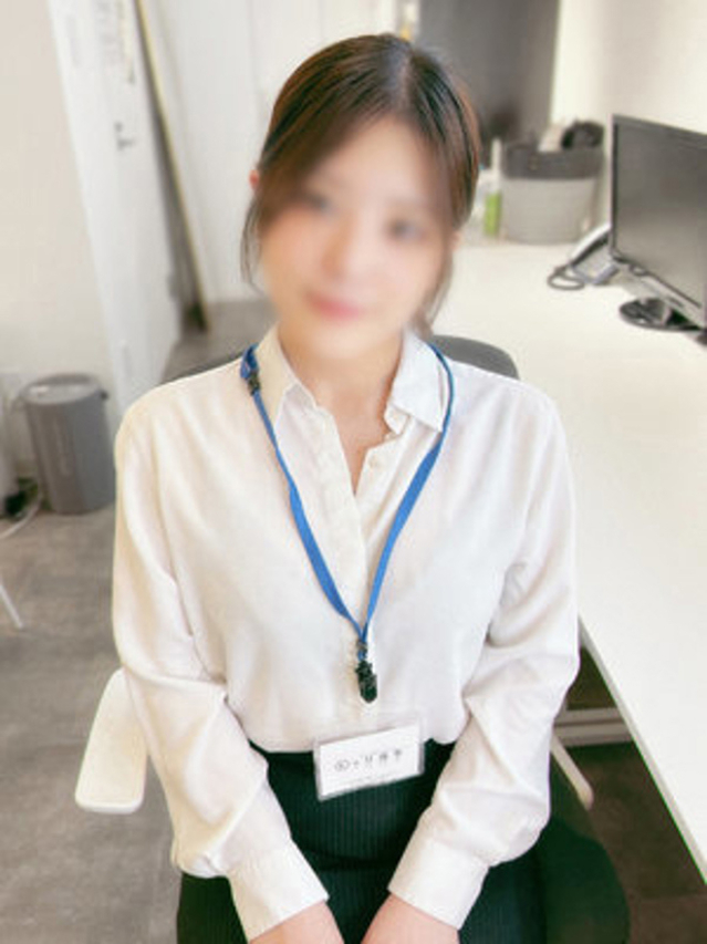 瀬戸しおり(e女商事 池袋オフィス)